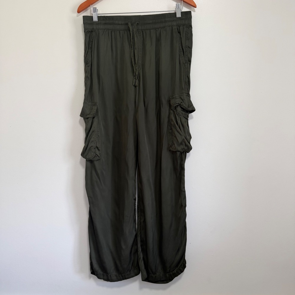 Aerie Olive Green 100% Viscose Wide Leg Cargo Pants Size Medium Drawstring